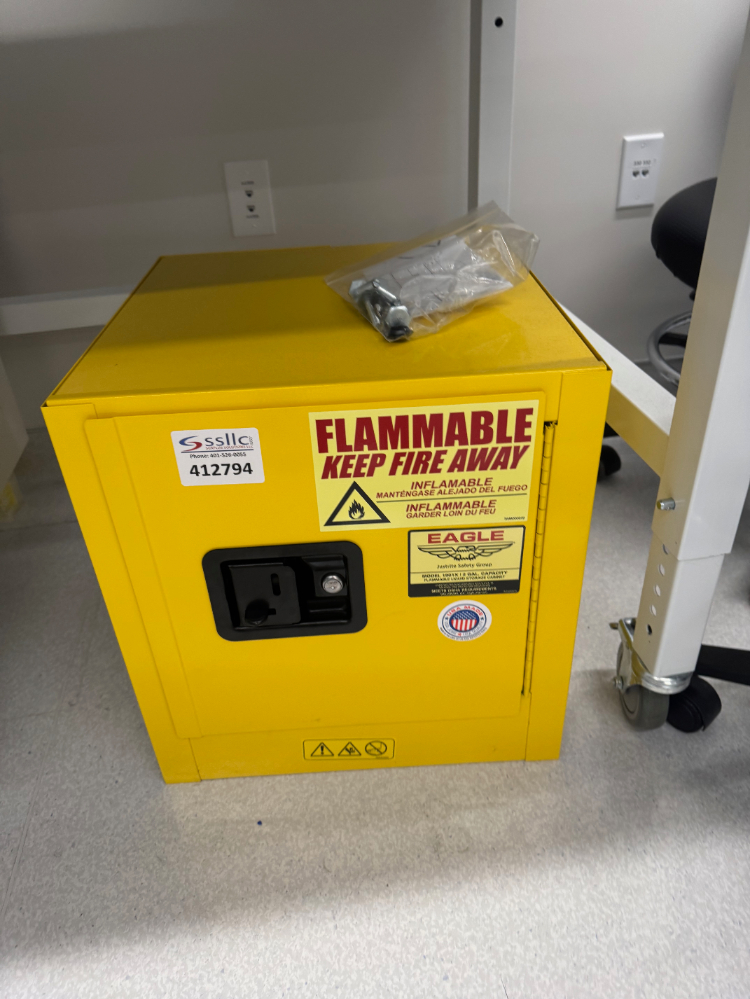 Image of Eagle 2 Gallon Flammable Liquid Storage Cabinet
